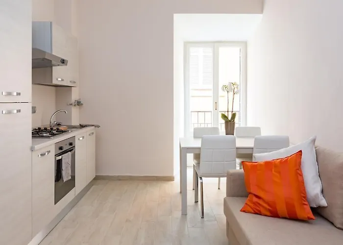 G-house Pettinari * Рим